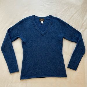 Fenn Wright Manson (FWM) Blue V-Neck Cashmere Sweater